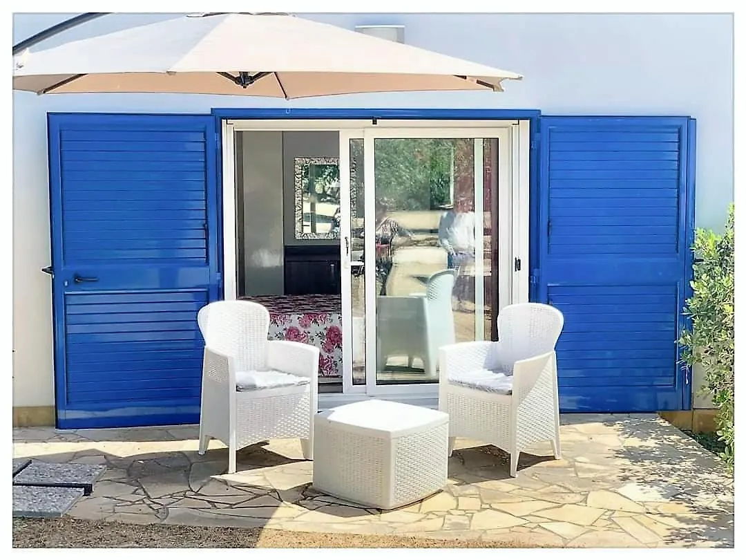 Guest house Canova Holidays Rooms- Affittacamere- Favignana