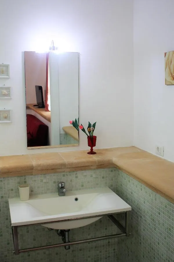 Canova Holidays Rooms- Affittacamere- Favignana Guest house