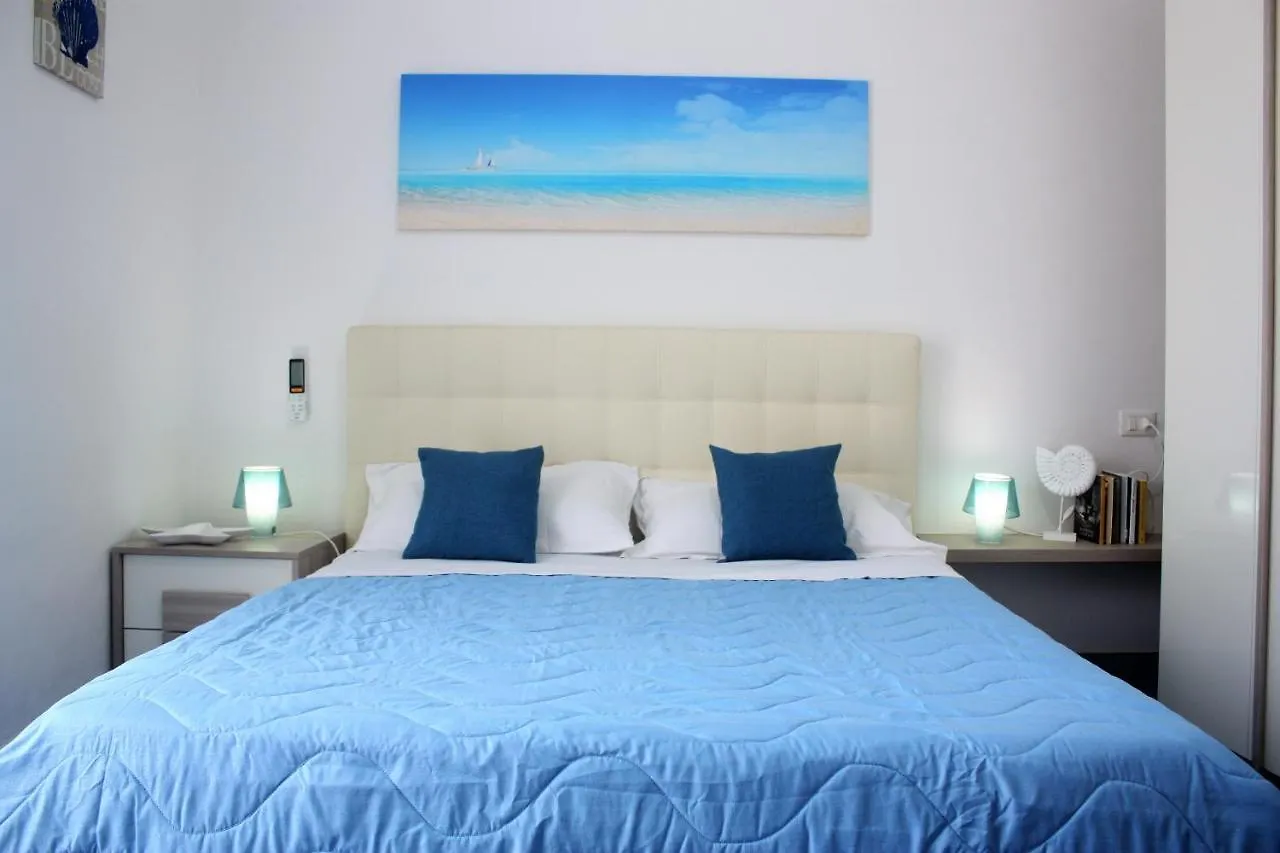 Canova Holidays Rooms- Affittacamere- Favignana 0*,  Italy