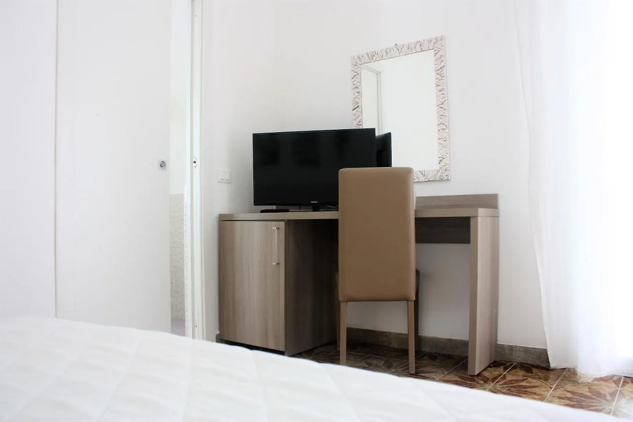 Canova Holidays Rooms- Affittacamere- Favignana Italy