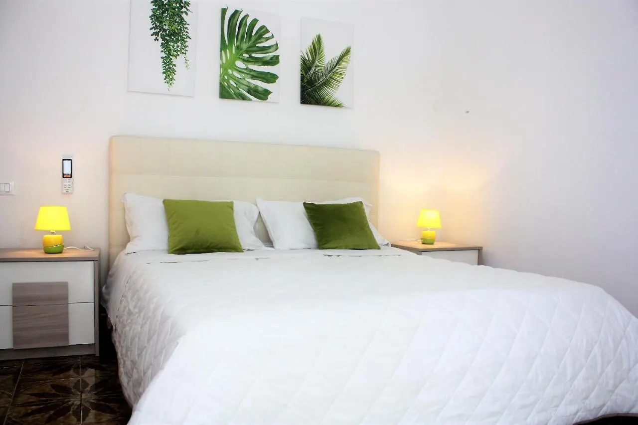 Canova Holidays Rooms- Affittacamere- Favignana