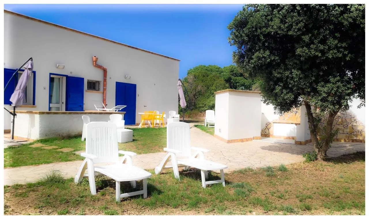 Canova Holidays Rooms- Affittacamere- Favignana Guest house